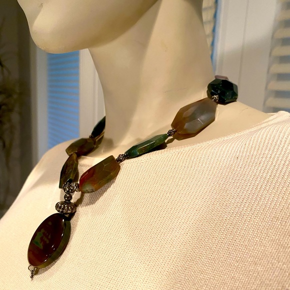 Stone Necklace With Stone Drop - Picture 1 of 12